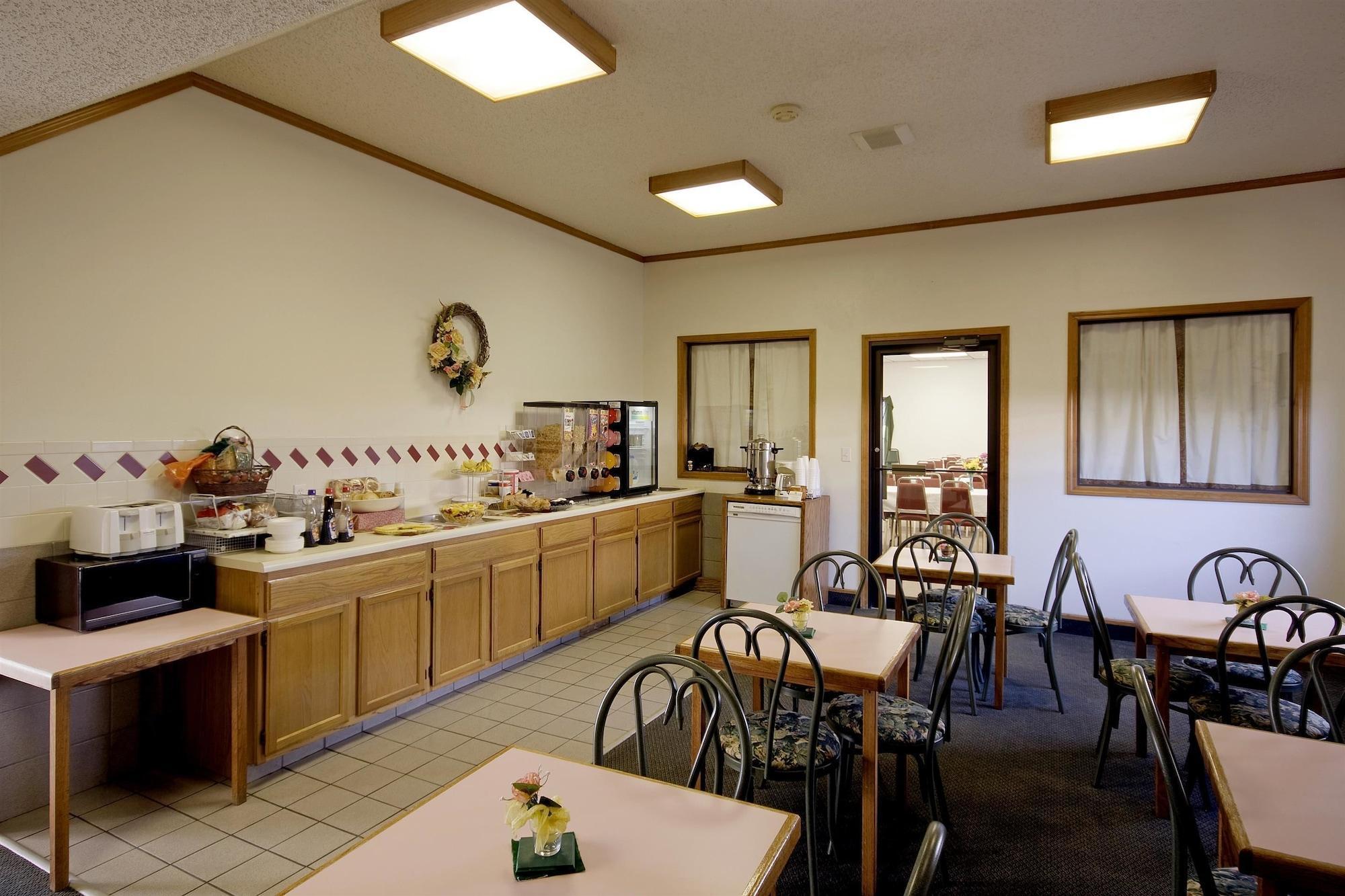 Americas Best Value Inn And Suites - Nevada Restaurante foto